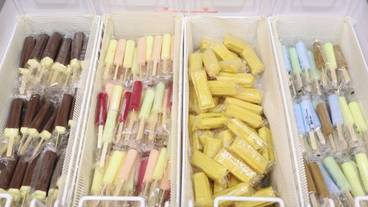 食事・飲み物 / 3