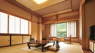 和室十畳　共有バス・トイレ