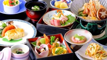 食事・飲み物 / 4