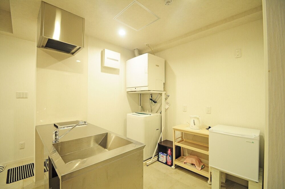 洋風居酒屋を併設。パイナガマビーチ徒歩圏内3494996