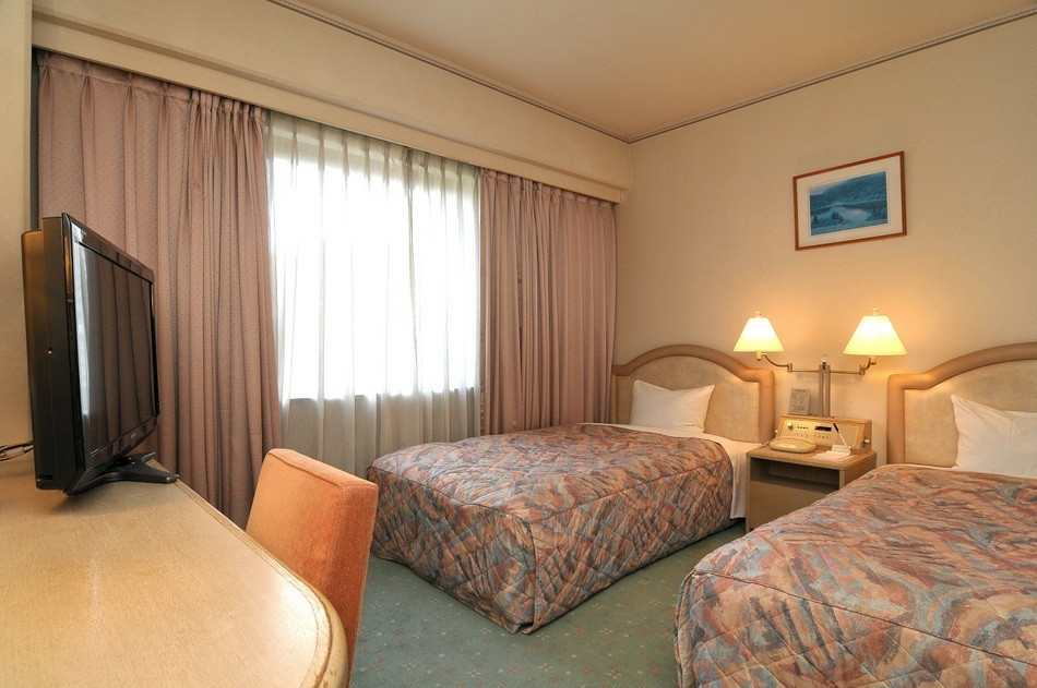 3.好立地で温泉付き！「宝塚ワシントンホテル」3382655