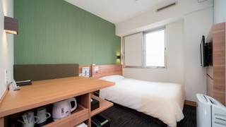 シングルルーム ダブルベッド 1 台 禁煙