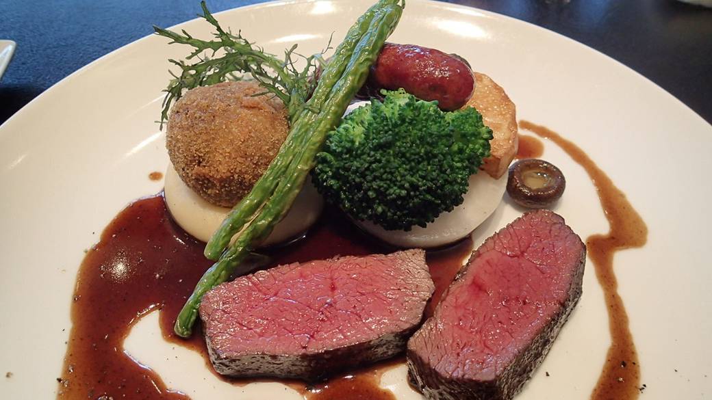 「プティ サレ」メニュー一例① / 1