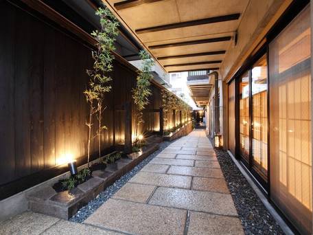 奈良町家 和鹿彩 別邸 / 3