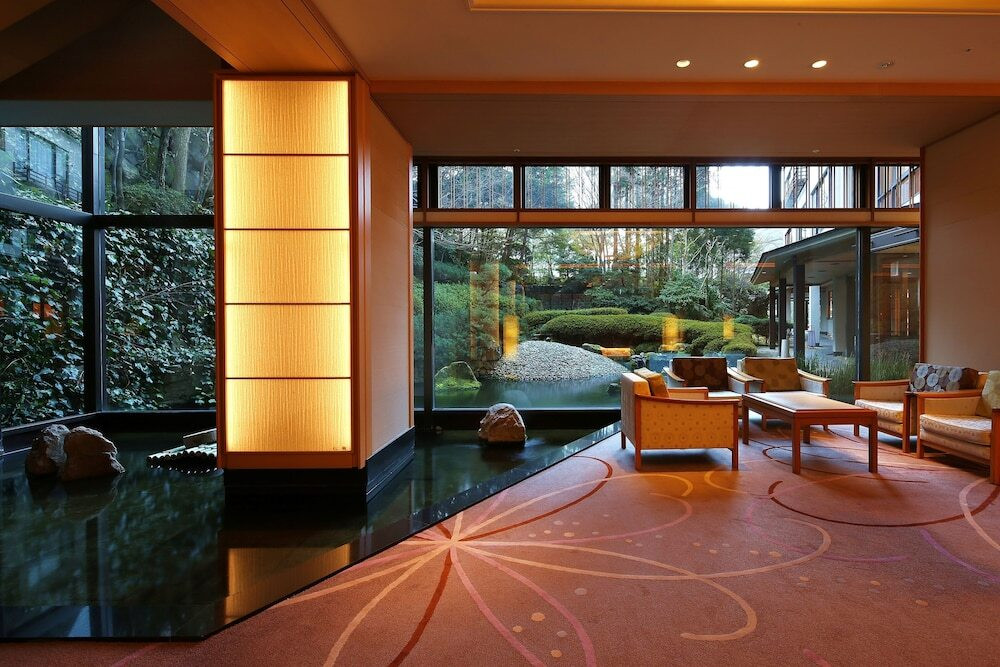 創業明治元年。13歳以上限定で大人が癒される老舗宿4248740