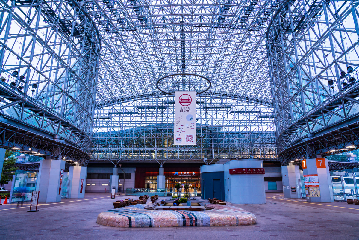 金沢駅 おもてなしドーム
