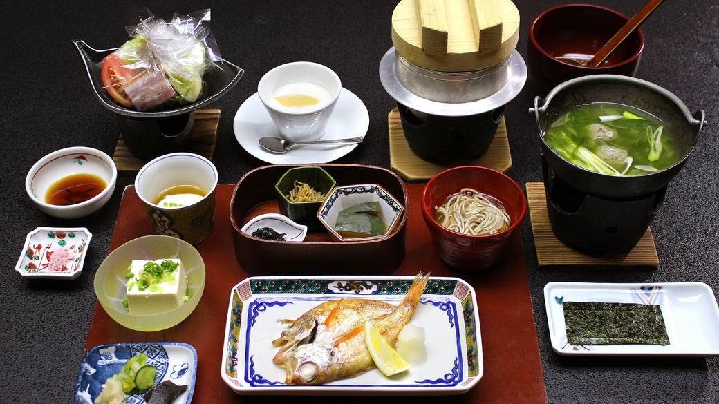 本館の和朝食 / 1