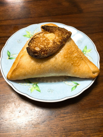 「デ・トゥット・パンデュース エキマルシェ大阪店」料理 897027 大人のカレーパンR18