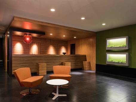 ザ・ビー池袋 / 1