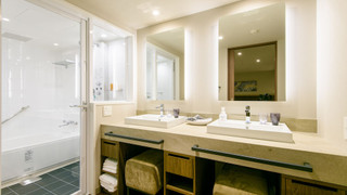 キングツイン 2名