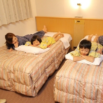 天然温泉と名古屋メシ朝食で充実の家族旅行4771066