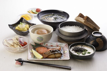 朝食はボリュームたっぷりの和定食を♪3515843