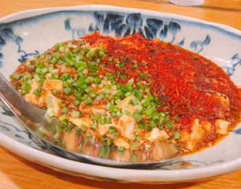 「ジーテン」料理 950749 麻婆豆腐アップ 麻婆豆腐なのに優しい、優しい味