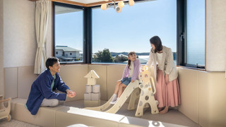 [禁煙] スーペリア和洋室ツイン キッズルーム 内風呂あり (プールサイド)