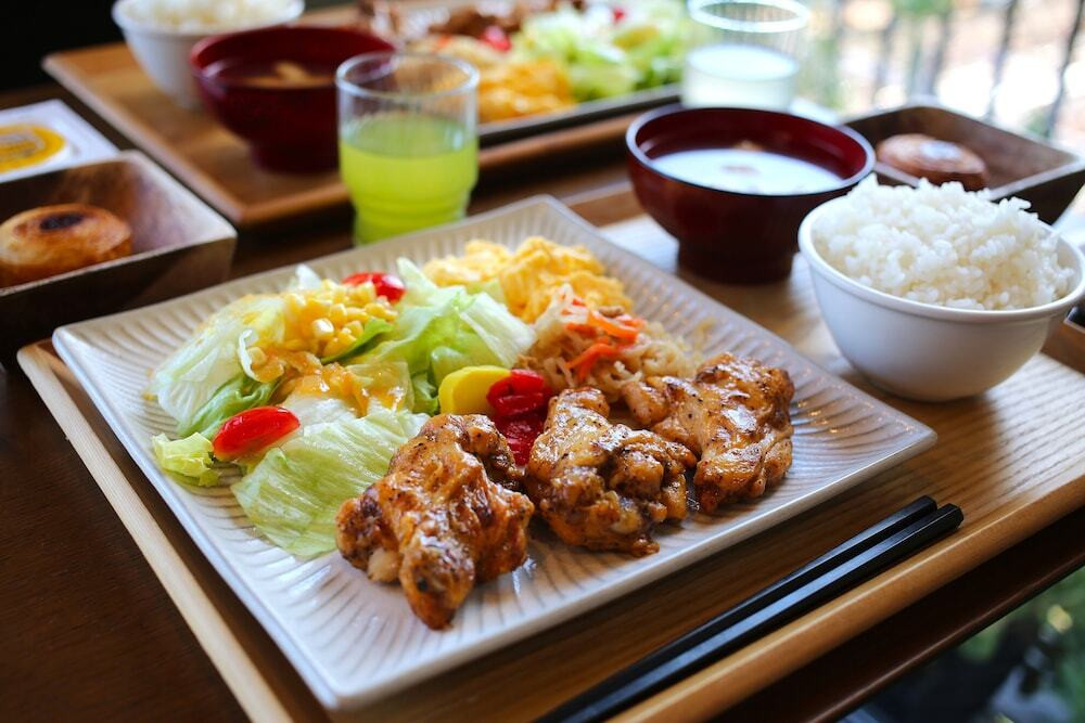 朝食