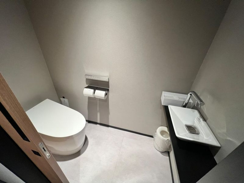 デラックスツインはバス・トイレ別で快適 / 3