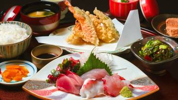 食事・飲み物 / 12