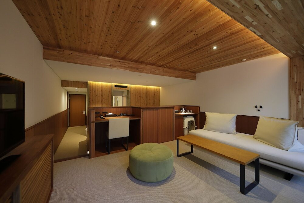 レジーナリゾート旧軽井沢（レジーナリゾートキュウカルイザワ） / 3