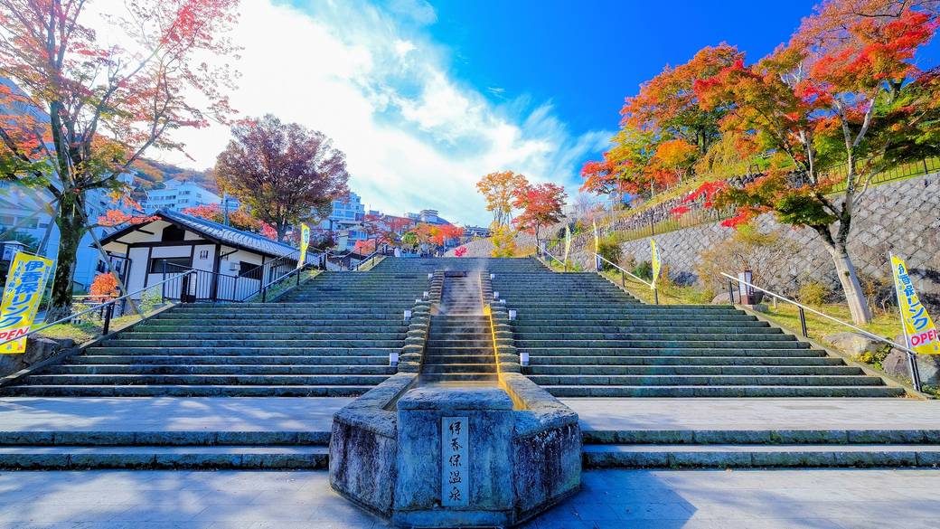 日本三大名段の
石段街をぶらりお散歩 / 1