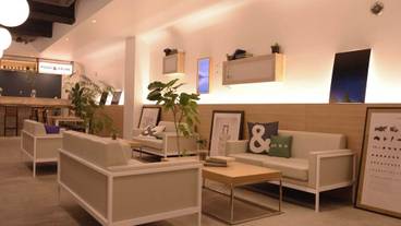 ロビーラウンジ / 5