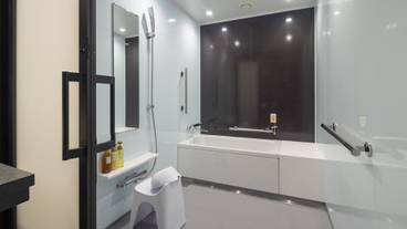 ユニバーサルツインバスルーム / 13