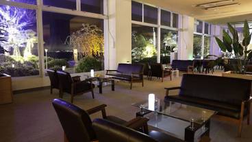 ロビー応接スペース / 3