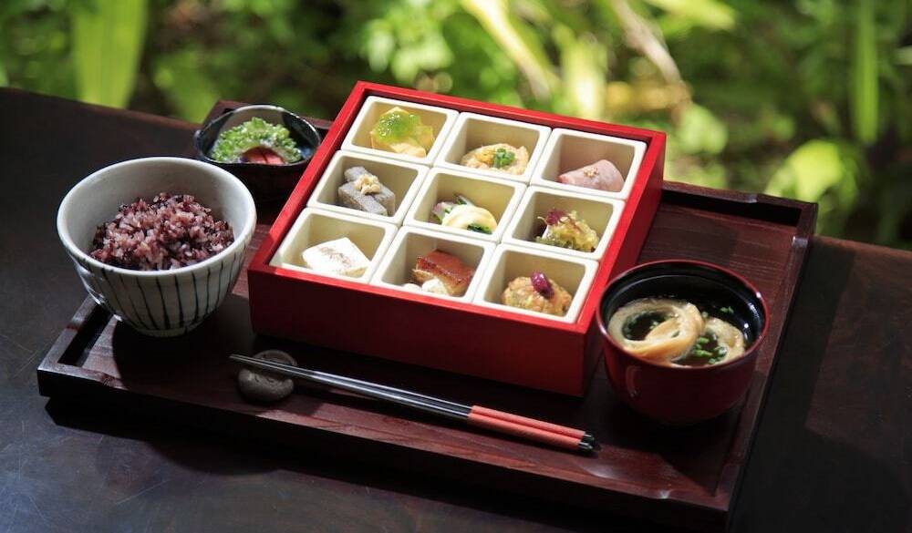 九品朝食 / 1