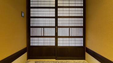 内部エントランス / 2