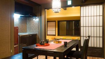 客室内のダイニングエリア / 7