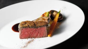 レストラン「LE UN」夕食肉料理 / 1