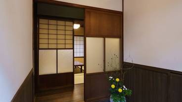 内部エントランス / 2