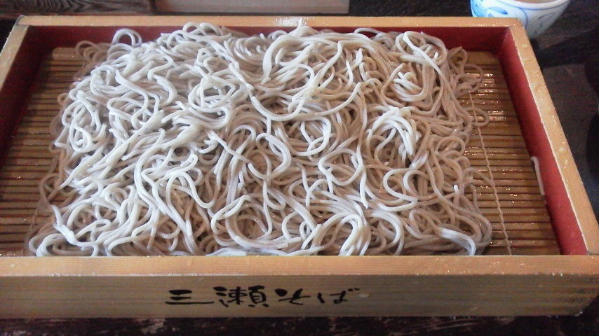 「三瀬そば」料理 579162 板そば並(1,300円)