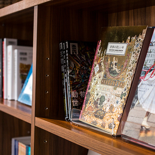 ラウンジ／ライブラリーコーナー