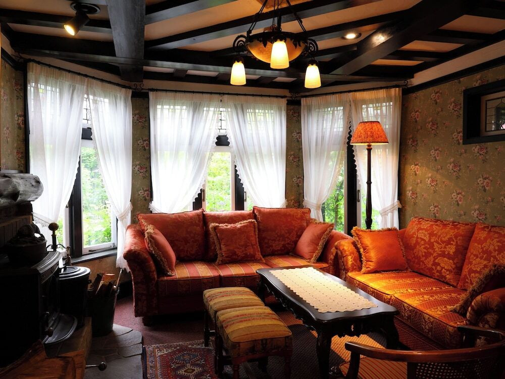 ロビーラウンジ