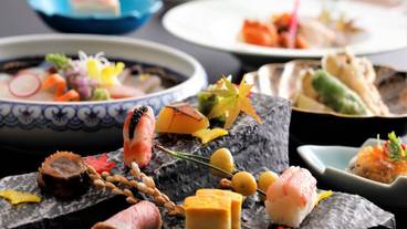 食事・飲み物 / 3