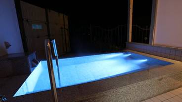 屋内スパ浴槽 / 2