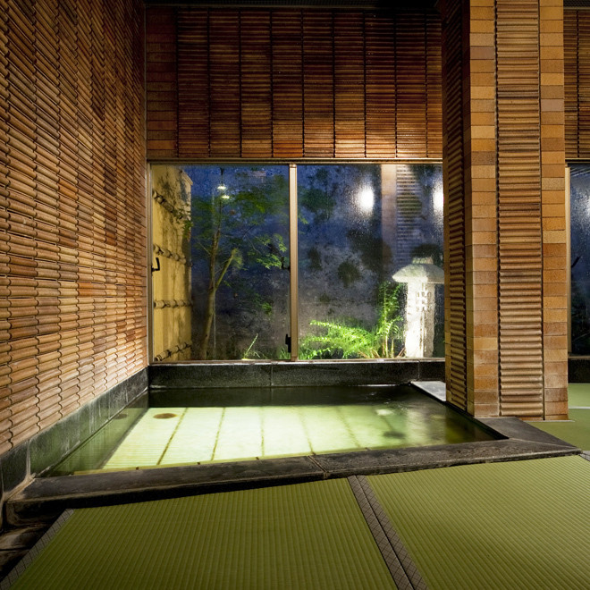 城崎温泉 喧噪の隠れ家 月のしずく(キノサキオンセン ケンソウノカクレガ ツキノシズク) / 1