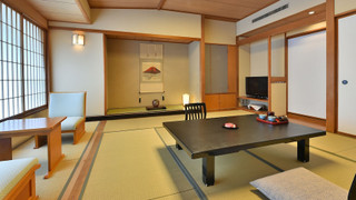 和室10畳 燈(Akari)