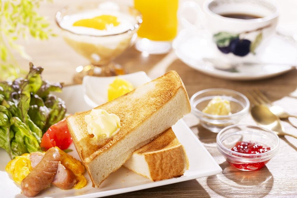 朝食