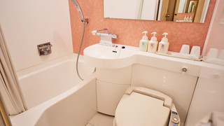 エコノミー ダブルルーム クイーンベッド 1 台 禁煙