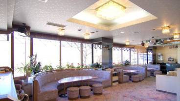 ロビーラウンジ / 4