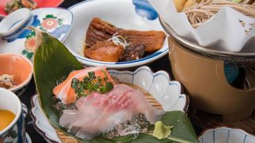 食事・飲み物 / 6