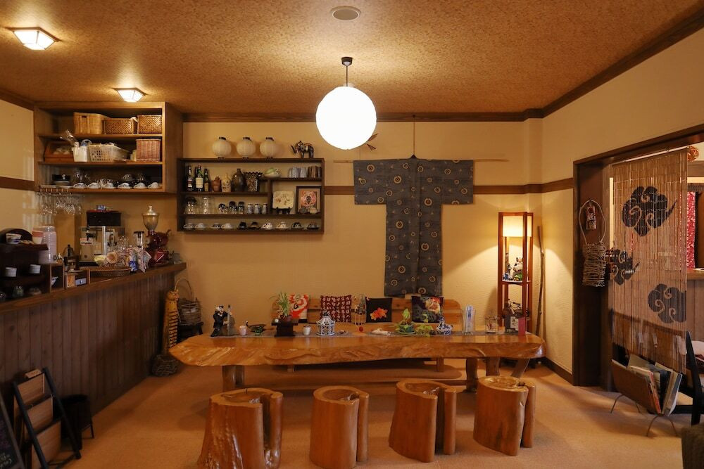 ロビーラウンジ