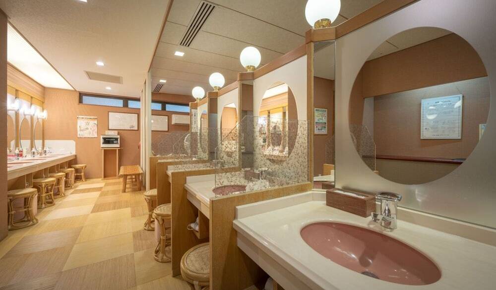 ゆったりとした脱衣所 / 3