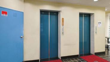 エレベーター / 1