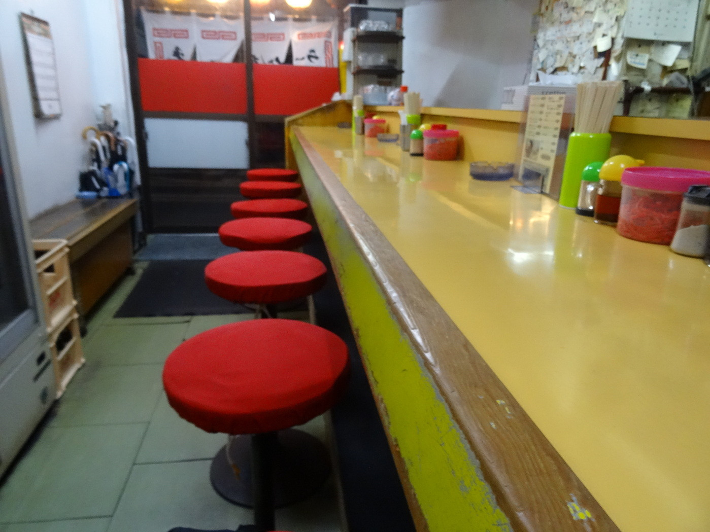 「ラーメン亭一番」内観 963130 
