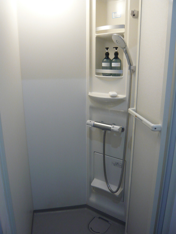 ４階　共同スペースのシャワー