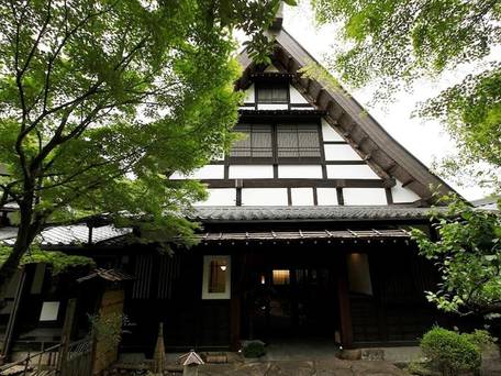 湯谷温泉 合掌造りの宿 はづ合掌 / 1