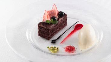 食事・飲み物 / 4