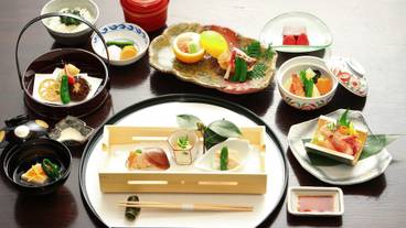 食事・飲み物 / 3